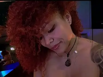 Stripchat Sex Chat of HeidiCox