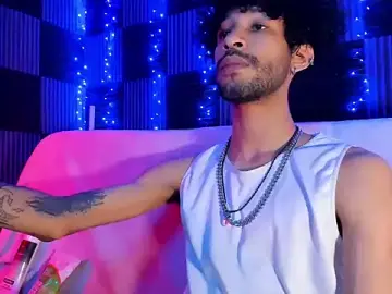 Stripchat Free Live Porn of Terry_pool