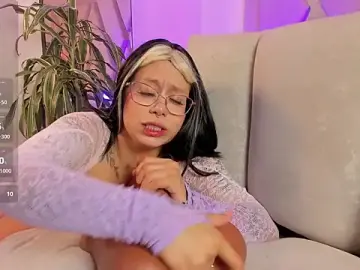Stripchat Free Live Porn of mendez_michelle