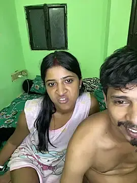 Stripchat Live Sex of hot-couple-0
