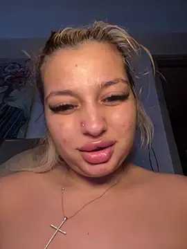 Stripchat Live Sex Cam of AllysonK