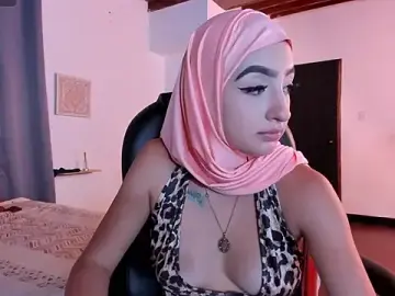 Stripchat Live Sex Cam of zahra_66