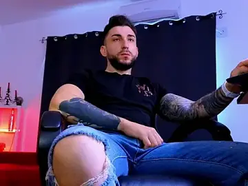 Stripchat Adult Video Chat of MightyAaron66