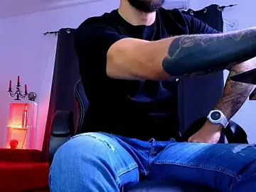 Stripchat Sex Chat of MightyAaron66