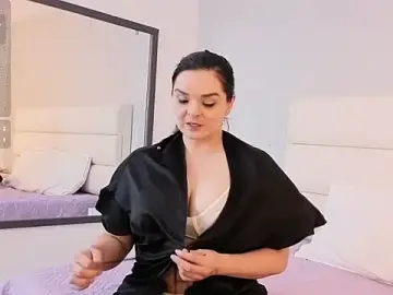 Stripchat Live Sex of Isabellaa_Reyes