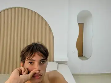 Stripchat Best live sex cam show of kenshi_roa