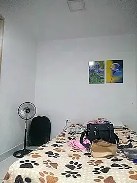 Stripchat Live Sex Cam of Cameron_puppy