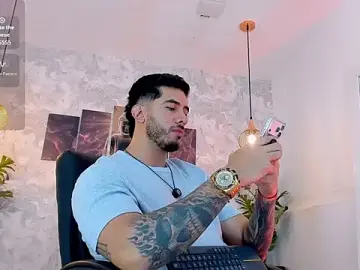 Stripchat Watch Live Sex Cams of Nate_franco