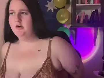 Stripchat Live Sex of xopeachybaby