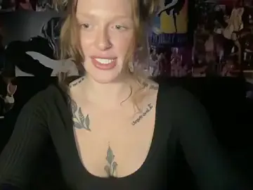 Stripchat Sex Cam of cherrydietcoke