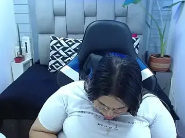 Stripchat Free Live Porn of evelin_zaens