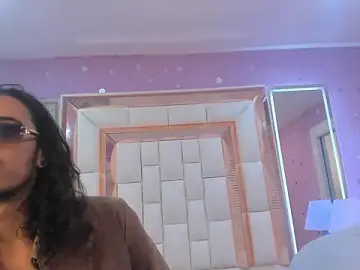 Stripchat Live Sex of Goldentemptation_