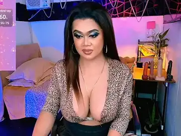 Stripchat Live Sex of asiankatyhuge
