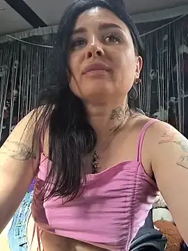 Stripchat Live Porn of KikiXRed