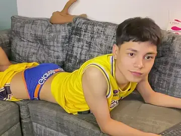 Stripchat Sex Chat of Andy_Belier23