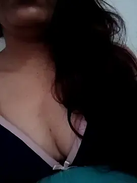 Stripchat Nude Webcam of Reena2222