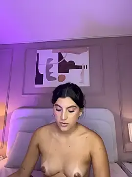 Stripchat Sex Cam of aria_greco