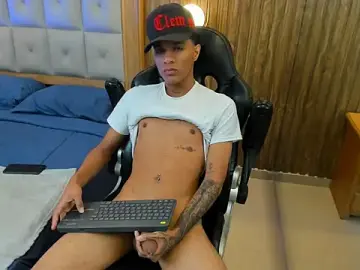Stripchat Live Porn of Mael_Jason