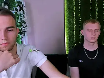 Stripchat Sex Cam of rafael_bien
