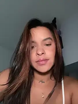Stripchat Adult Webcams of sarah_salis_