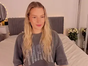 Stripchat Live Sex Cam of CassieRayss