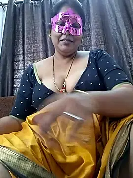 Stripchat Live Sex of Hot_Sreeja_Tamil