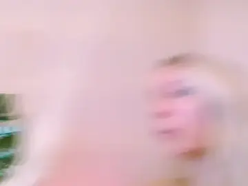 Stripchat Free Live Porn of OLIVIA_CANDY