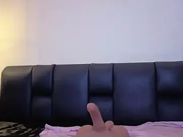 Stripchat Sex Cam of Chloe_monroee