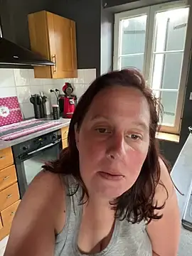 Stripchat Live Sex Cam of zelda252