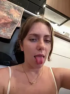 Stripchat Live Sex Cam of MariiD