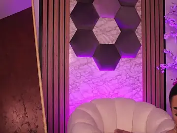 Stripchat Watch Live Sex Cams of SashaLorrenz