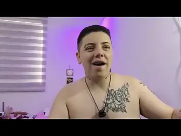 Stripchat Live Porn of aron_lettone01