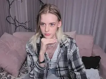 Stripchat Adult Webcam of kittie_like18