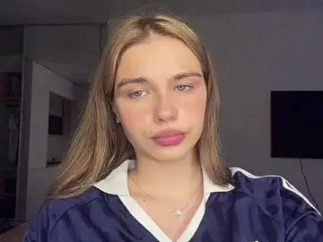 Stripchat Live Sex Cam of EarthaStinett