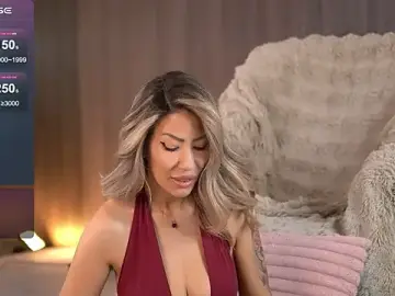 Stripchat Live Sex Cam of SophiaPotts