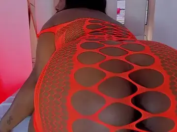 Stripchat Nude Webcam of Skarleth_sexy69