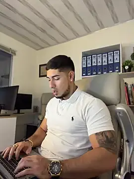Stripchat Free Porn Cam of Dimitri_Colleman