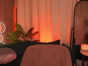 Stripchat Live Sex Cam of EvelinRoyce