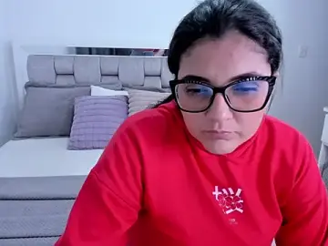 Stripchat Free Live Porn of Camilaa_bueno