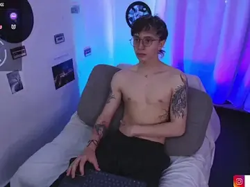 Stripchat Adult Webcams of Nick_Bangover_