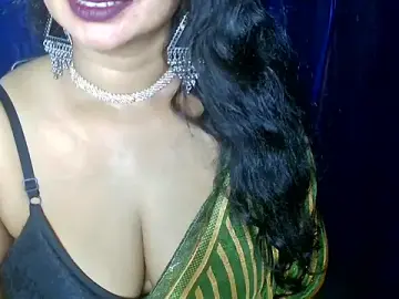 Stripchat Sex Cam of QUEEN_SAKHI1
