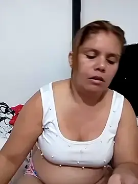 Stripchat Adult Webcams of Zafiro_MD