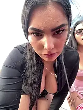 Stripchat Sex Cam of Maddy_Rouse_