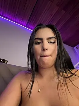Stripchat Adult Webcams of Maddy_Rouse_