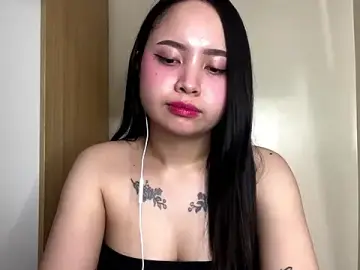 Stripchat Adult Webcam of KrystaDonnellan