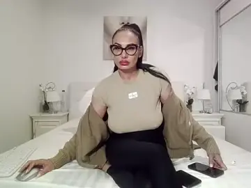 Stripchat Live Sex Cam of alisonya1