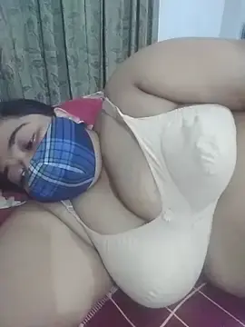 Stripchat Nude Webcam of momo_loves