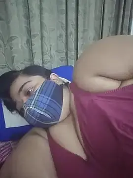 Stripchat Adult Webcams of momo_loves