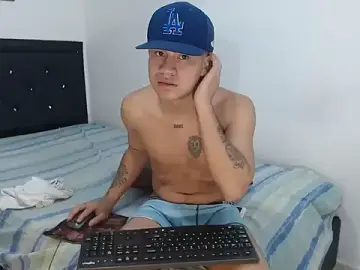 Stripchat Sex Cam of logannth
