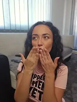 Stripchat Live Sex Cam of LilithBlaze_